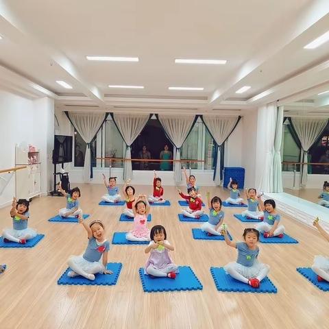 圆梦舞蹈培训学校【东港校区】蒙级一班