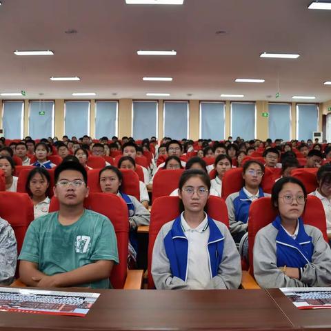 骊歌又响，来日方长——陈官中学举行2018级毕业生离校仪式