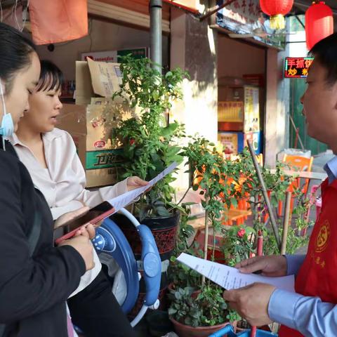 县资规局参加创建文明城市志愿活动