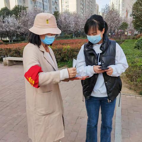 “群众沟通奠基石，热心解答结果实”