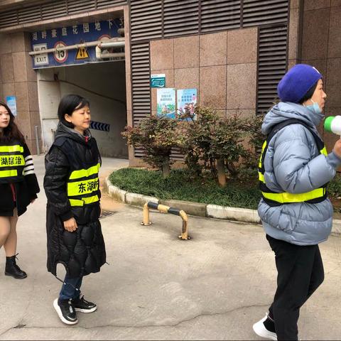 福北为两会期间铁路安全开展巡逻活动