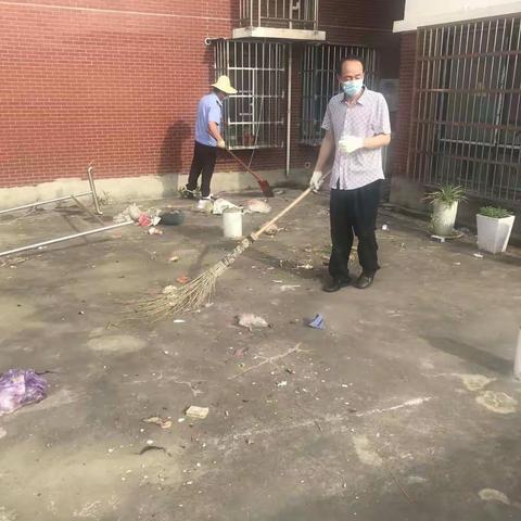 董家店社区“清洁家园 美化环境”活动