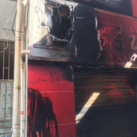 起火了🔥起火🔥了桂阳近日一家餐饮店发生的火灾