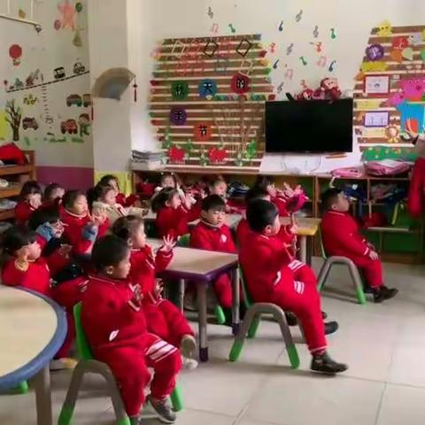 幼龙幼儿园《情暖冬至搓汤圆》活动
