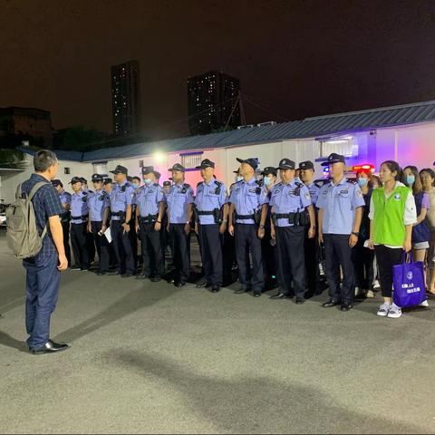 全力抓好社会治安综合治理工作，确保辖区治安和谐稳定