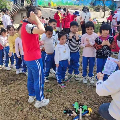 “碧江区第三幼教集团“首届春耕节”暨劳动实践基地挂牌仪式”