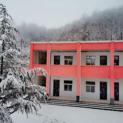 上观乡中心小学教学活动纪实