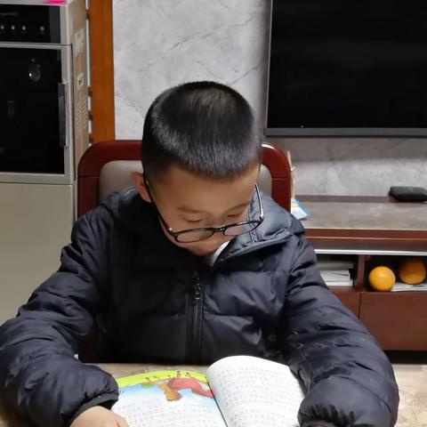 一年级（5班）曾孟荀：丰富多彩的寒假生活！