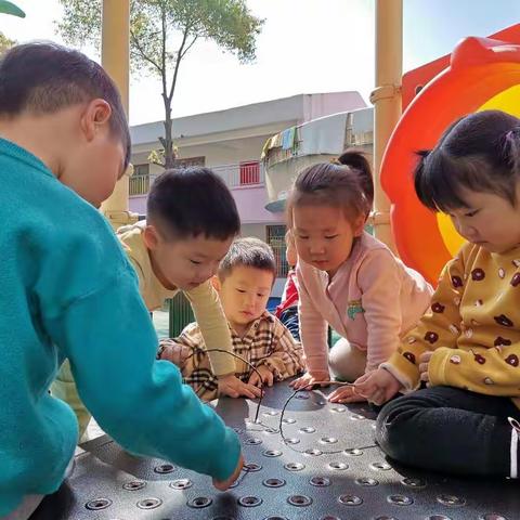 大风车幼稚园 小小班 《 三月再见，四月你好！  》