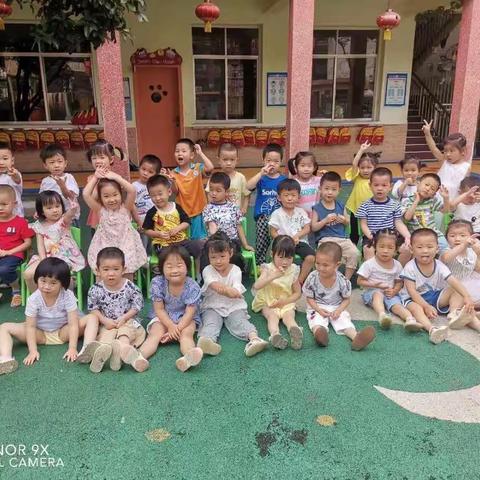 大风车幼稚园小小班  期末总结【小小的脚步，大大的成长】