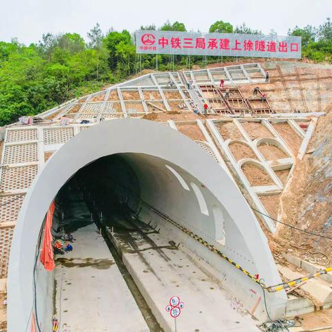 金建项目五一劳动节坚守岗位 - -在“战疫”中庆祝节日到来