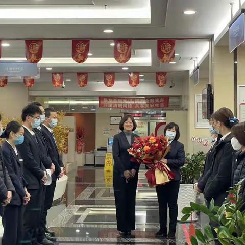 工行岁月 感恩有你                                            —沙河口支行个人客户经理郝卫退休欢送会