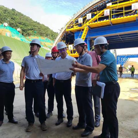 深高速集团公司副总裁杜猛检查基建环保公司安全生产工作