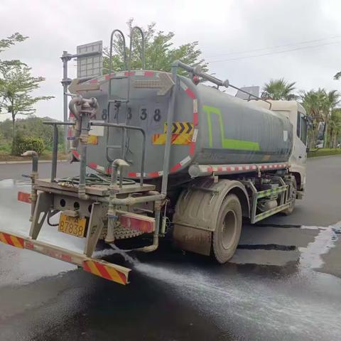 光坡镇美岚环卫应急整治施工路段路面污染