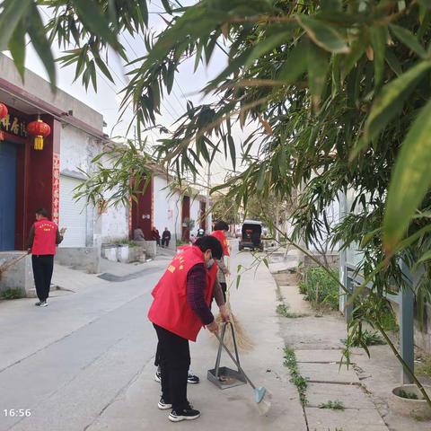 城关镇北关村：周六开展义务劳动为村庄“美颜”