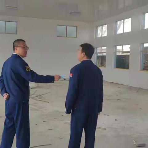 杨首阳副支队长出席罗城街消防救援站落实部局党委巡察审计整改意见专题组织生活会