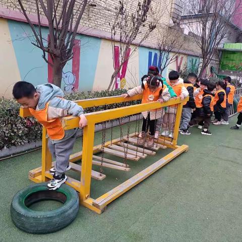 豫灵镇春蕾幼儿园大一班第一周美篇