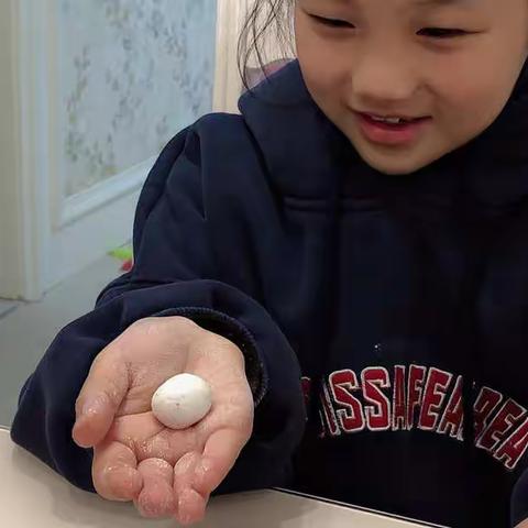 愿以后的每个日子，都是芝麻豆沙馅的甜！