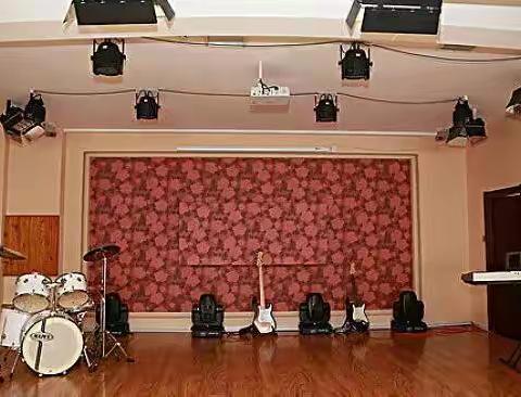 音乐伴我成长——吐尔根乡幼儿园教师电子琴弹唱比赛活动