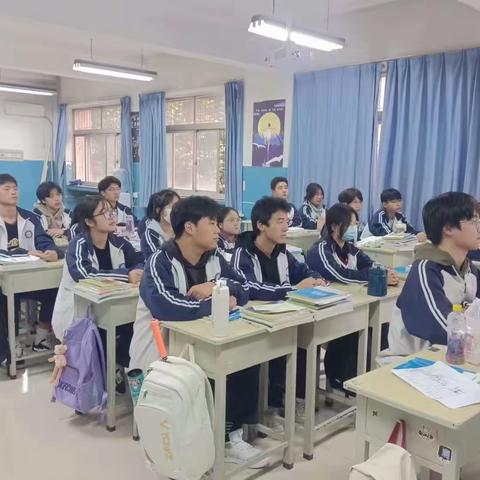 天上不会掉馅饼，网络诈骗要警惕！—咸阳梦圆职业学校2021级8班