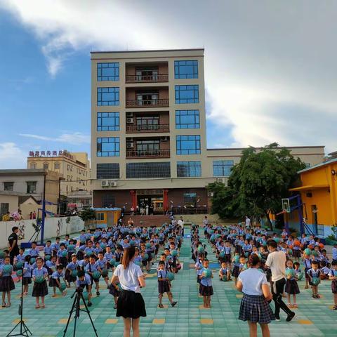 廉江市高桥镇龙翔幼儿园2021年秋季招生啦！