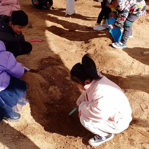 临港实验幼儿园大一班——欢乐沙池，遇见美好