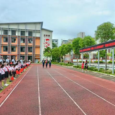 “喜迎二十大，建功新时代”——百色市右江区迎龙第三小学第十七周工作总结