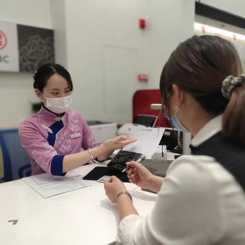 - -- 6S- - - 平凡中的不平凡 - - --工行梅县支行