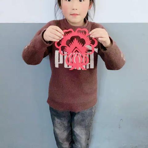 刻出七彩童年——刻纸社团作品展示