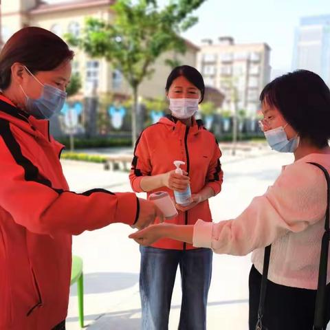 【健康膳食•共筑成长】               ——扶沟县实验幼儿园家长参观精品食堂活动