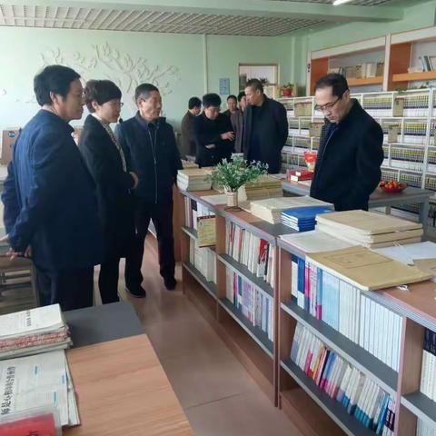 亮甲店中学--市教育局督导组来校莅临指导