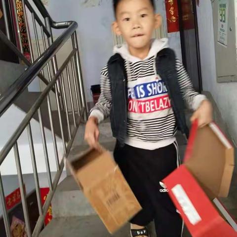 实验二小一六班“日行一善月习一德”活动