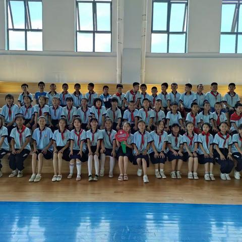 芳华待灼，砥砺深耕—2022年下学期1702班班级总结