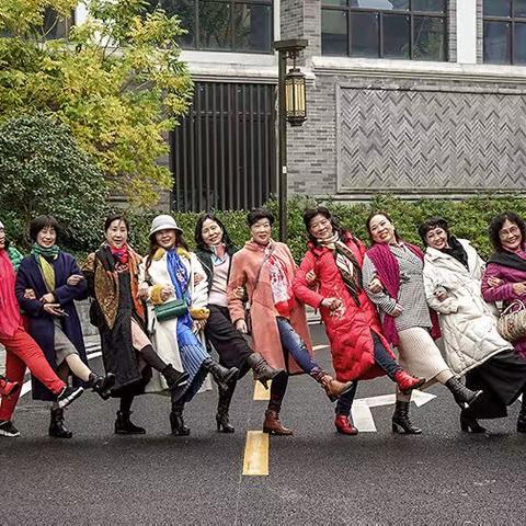 慕名探访武汉中法生态示范城的“华中文谷·知音盛棠”欣赏好风光