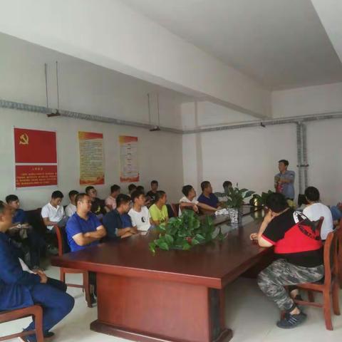 化纤三公司纺练三车间全面开展“安全月”活动