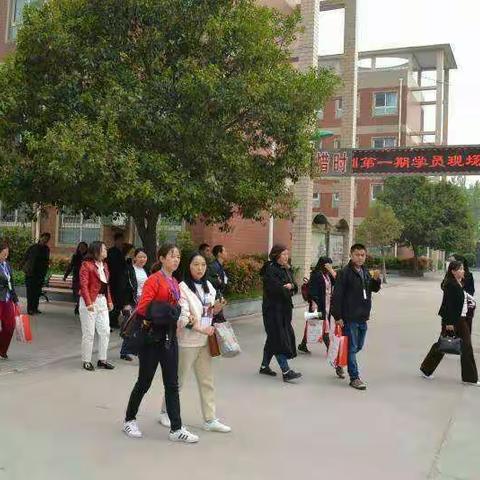 让奋进成为新郑教育人的精神符号