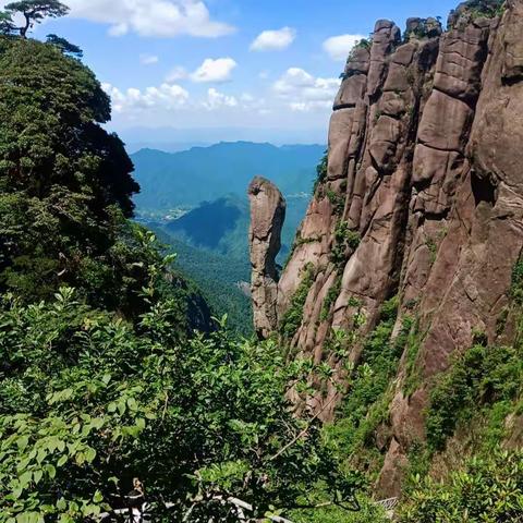 三伏-酷热-上饶，清凉-消暑-三清山