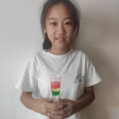 科学小实验——调制一杯特殊的“鸡尾酒”