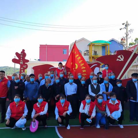 《追忆知青岁月,尊老敬老爱老》麟游县两亭敬老院开展一日游活动