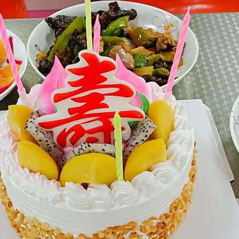 “夕阳无限好 ，敬老情更浓”——麟游县两亭敬老院集体生日晏