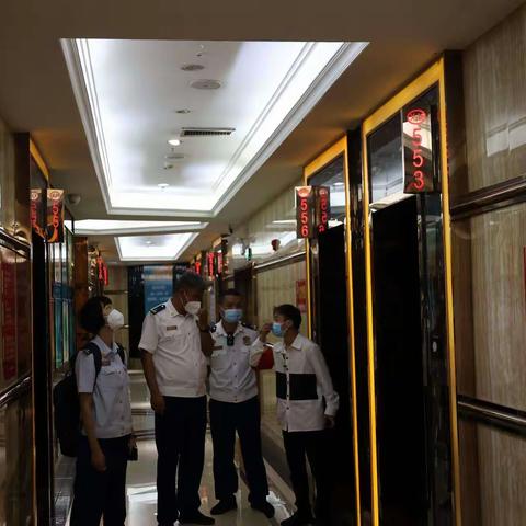 文山支队开展中秋节前消防安全夜查行动