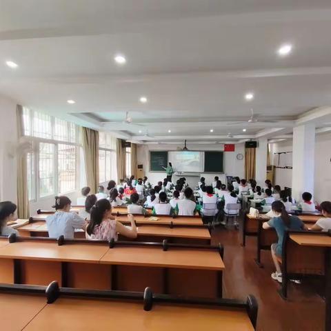 书香漫校园，以研促教学——记风采实验学校小学语文教研活动