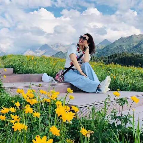 6月28~29日带您一万泉~江布拉克双景2日深度游！观赏高山牡丹花海，金莲花海，纵深江布拉克大峡谷，花海子