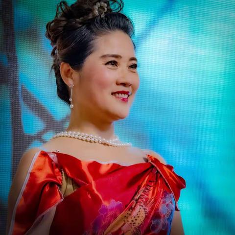 中国影像网（上海站）旗袍模特队新年联欢会上的剪影