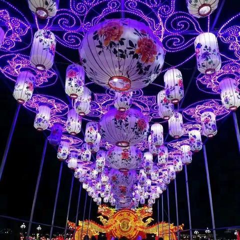 延安新区陕北风情文化圣地灯展-罗婧语