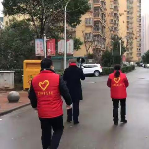 龙阳街芳草社区疫情防控战——志愿者在行动