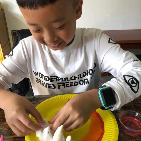 毕加索说，穷尽一生，只不过想像孩子一样画画！