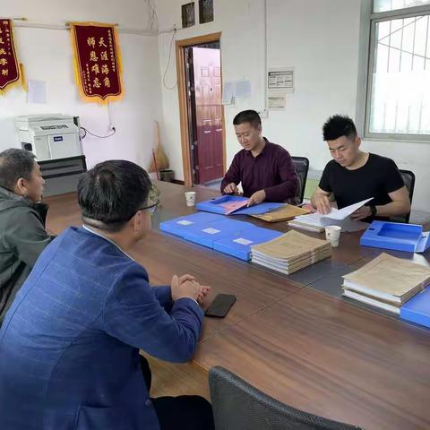 躬身一线促提升 深入交流谋发展 ——浐灞生态区教育局检查我校规范办学工作