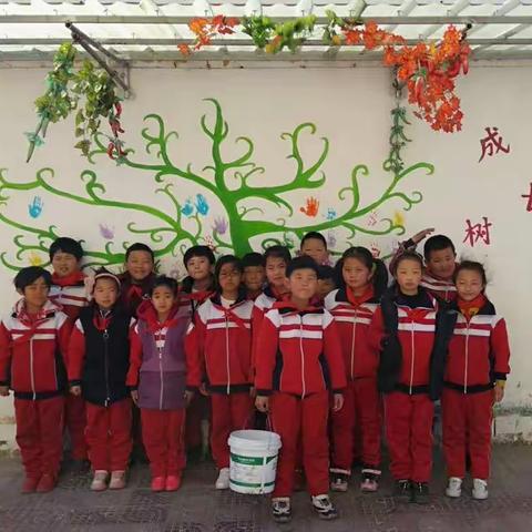 王小少年和小树共成长