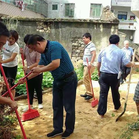 美德村开展环境卫生大整治